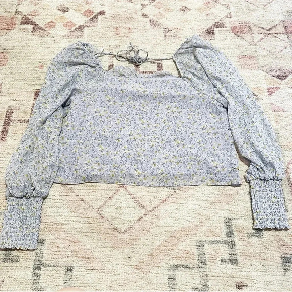 ASTR The Label• Purple floral ruffle blouse size large - Picture 11 of 12